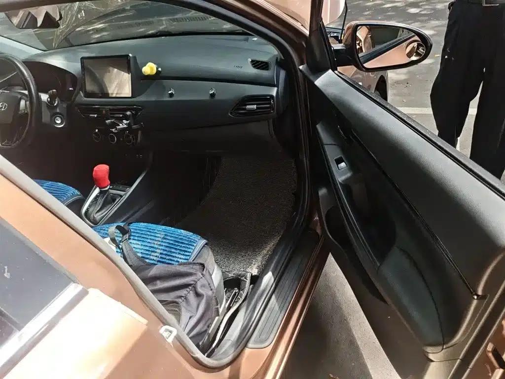 Hyundai Elantra 2018 1.6L Automatic GL (National V Emission Standard) — миниатюра 22