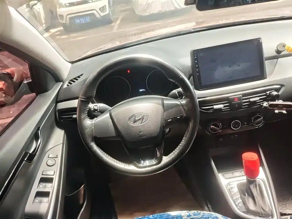 Hyundai Elantra 2018 1.6L Automatic GL (National V Emission Standard) — миниатюра 7