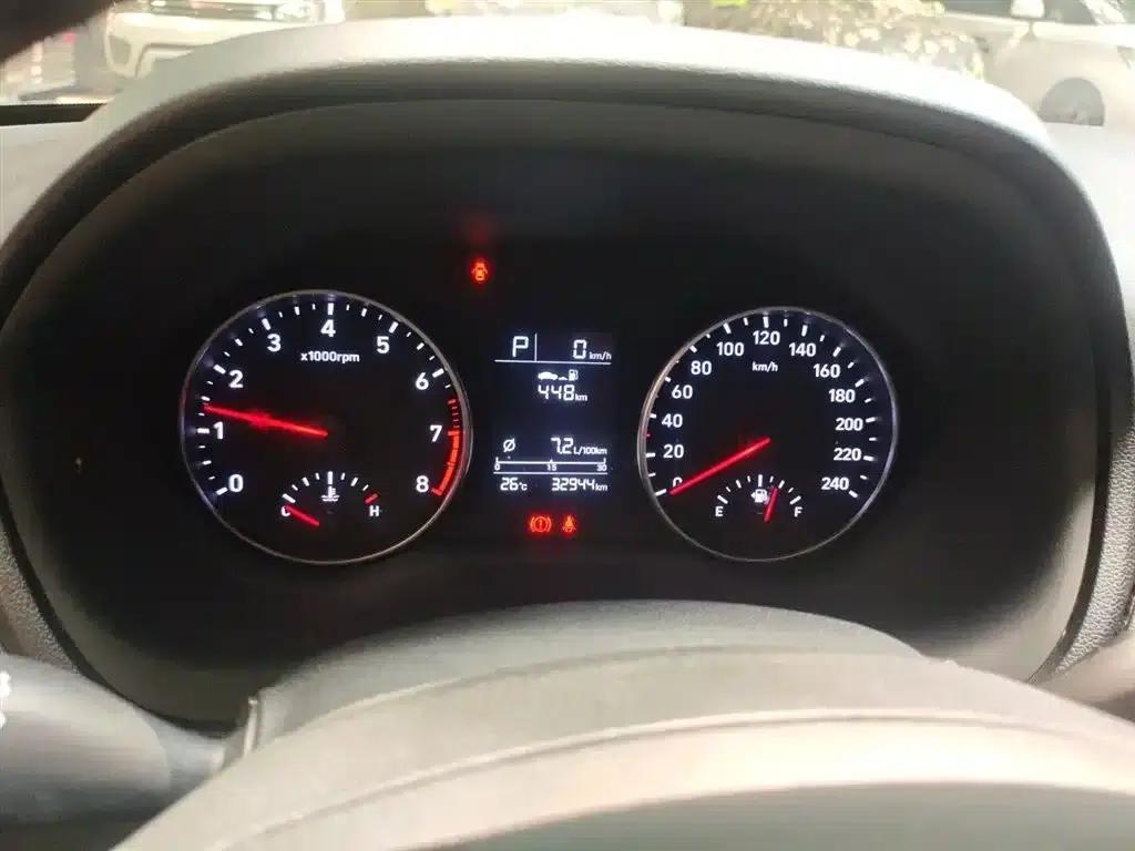 Hyundai Elantra 2018 1.6L Automatic GL (National V Emission Standard) — миниатюра 8