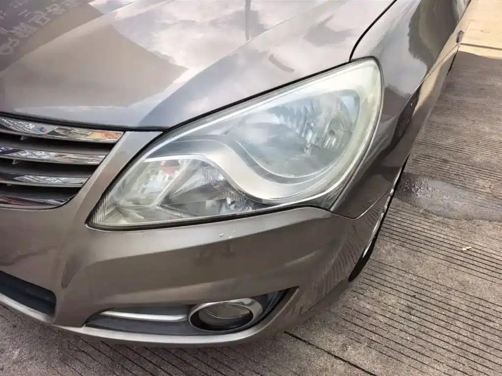 Hyundai Elantra 2015 1.6L Automatic Comfort Edition — миниатюра 24