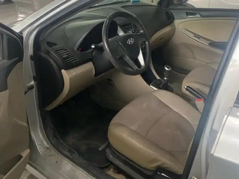 2014 Hyundai Reina 1.4L Manual Intelligent GLS — миниатюра 9
