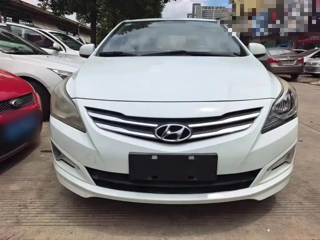 2016 Hyundai Reina 1.4L Automatic Intelligent GLS — миниатюра 3