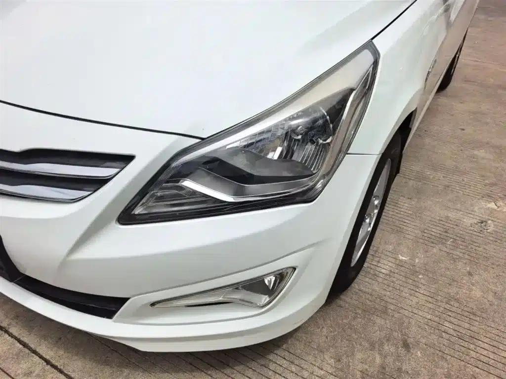 2016 Hyundai Reina 1.4L Automatic Intelligent GLS — миниатюра 24