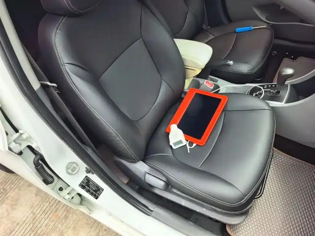 2016 Hyundai Reina 1.4L Automatic Intelligent GLS — миниатюра 25