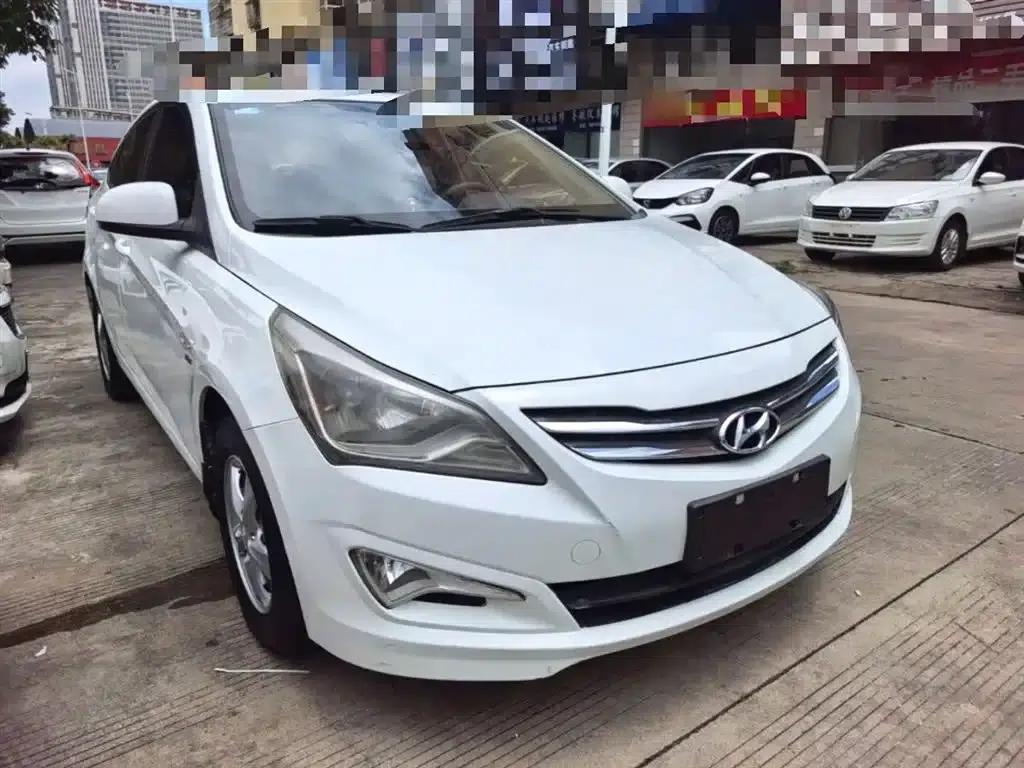 2016 Hyundai Reina 1.4L Automatic Intelligent GLS — миниатюра 4
