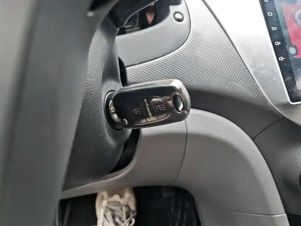 2016 Hyundai Reina 1.4L Automatic Intelligent GLS — миниатюра 9