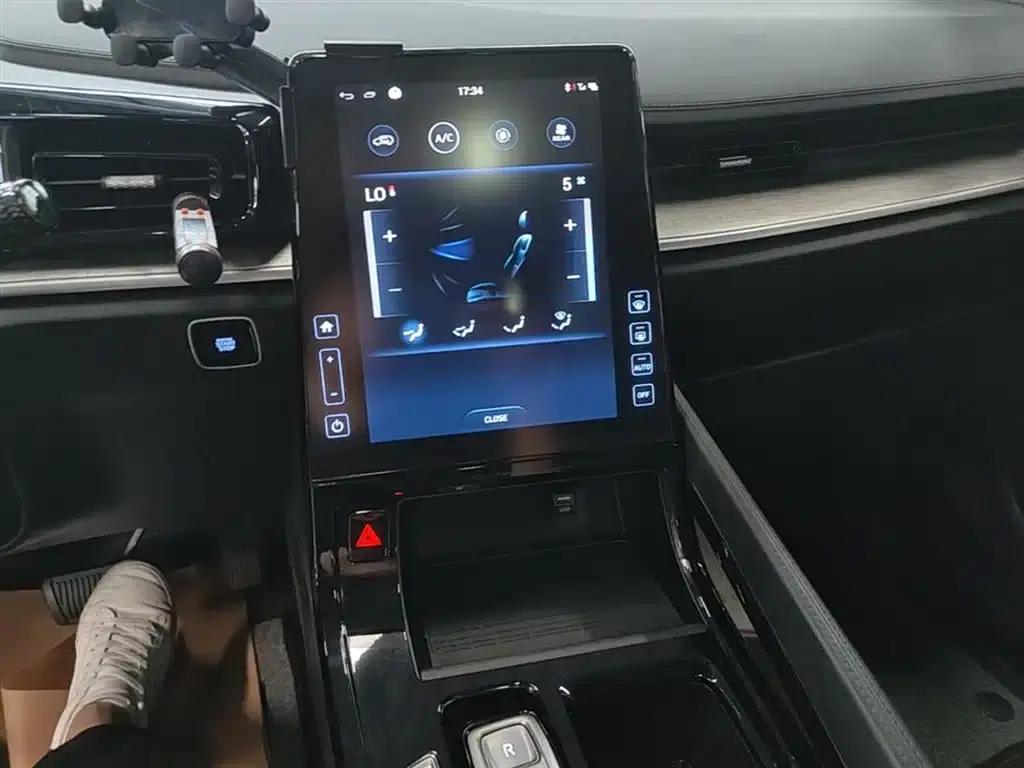 Kusto 2021 270TGDi Premium Edition LUX — миниатюра 13