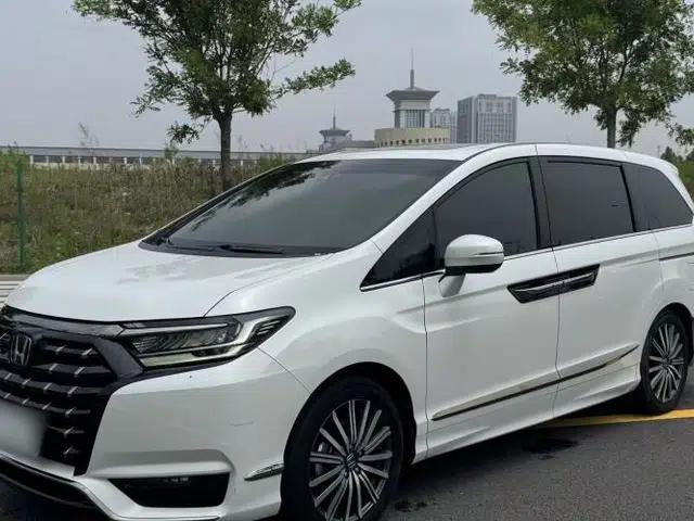 Honda Elysion 2022 2.0L eHEV Luxury Edition