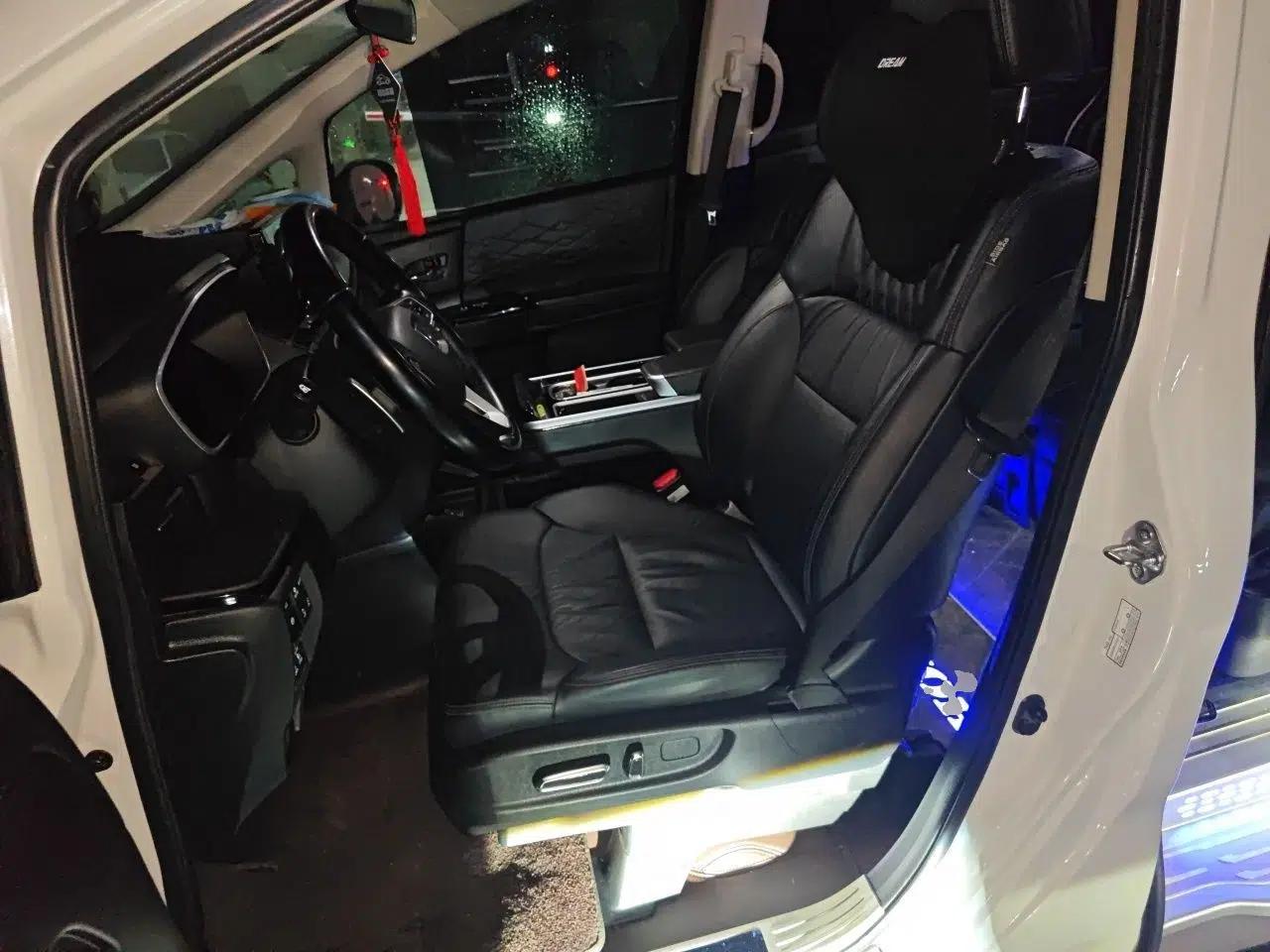 Honda Elysion 2022 2.0L eHEV Luxury Edition — миниатюра 16