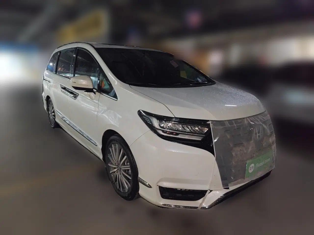 Honda Elysion 2022 2.0L eHEV Luxury Edition — миниатюра 3