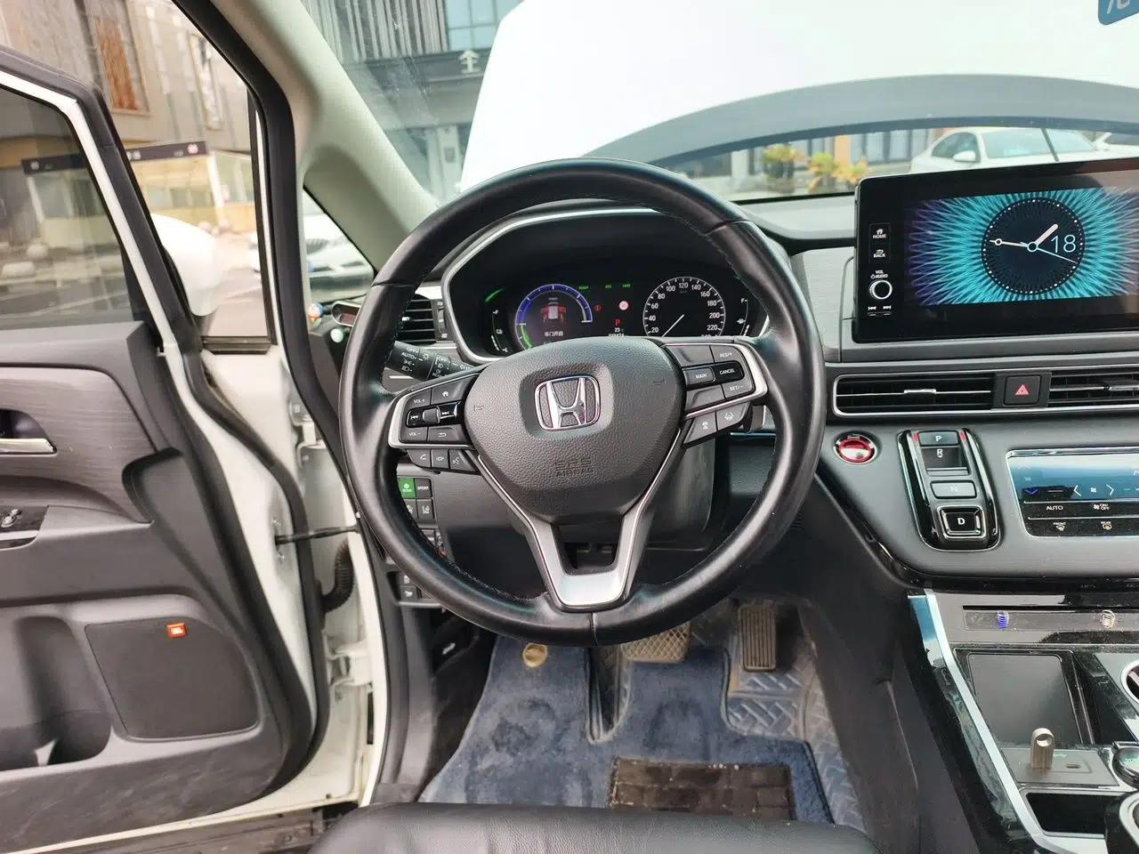 Honda Elysion 2022 2.0L eHEV Luxury First Edition — миниатюра 11