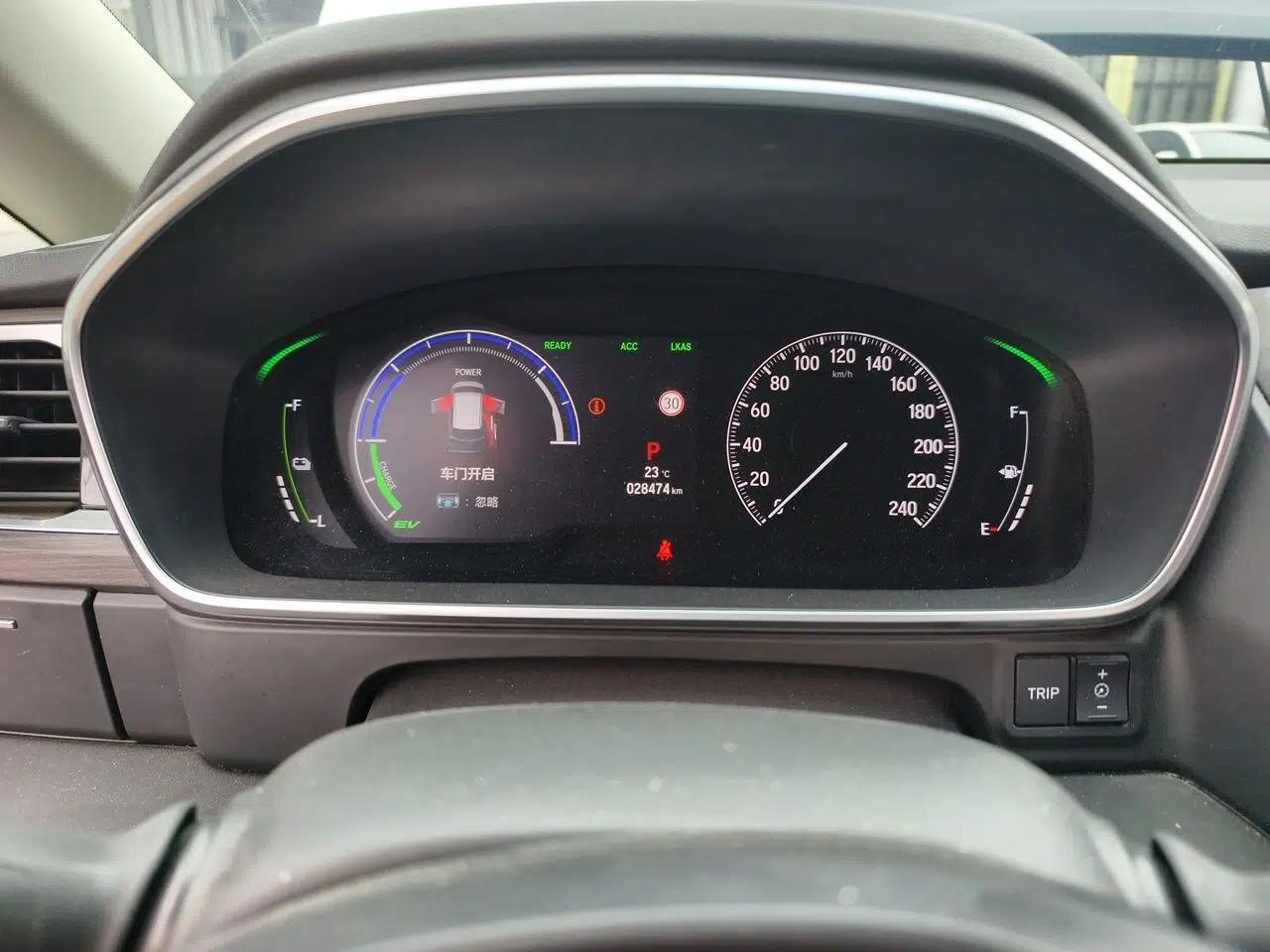 Honda Elysion 2022 2.0L eHEV Luxury First Edition — миниатюра 12