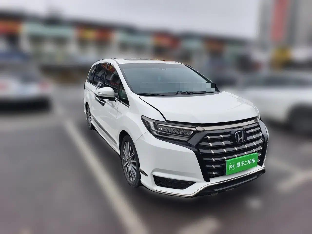 Honda Elysion 2022 2.0L eHEV Luxury First Edition — миниатюра 3