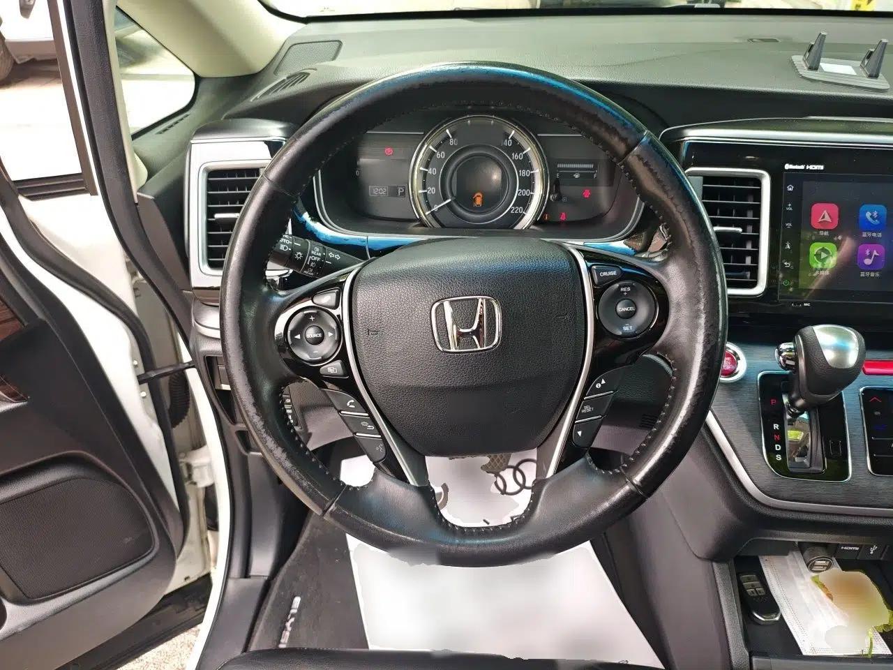 Honda Elysion 2016 2.4L Luxury Edition — миниатюра 11