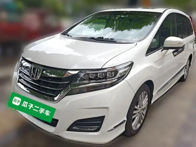 Honda Elysion 2016 2.4L Luxury Edition