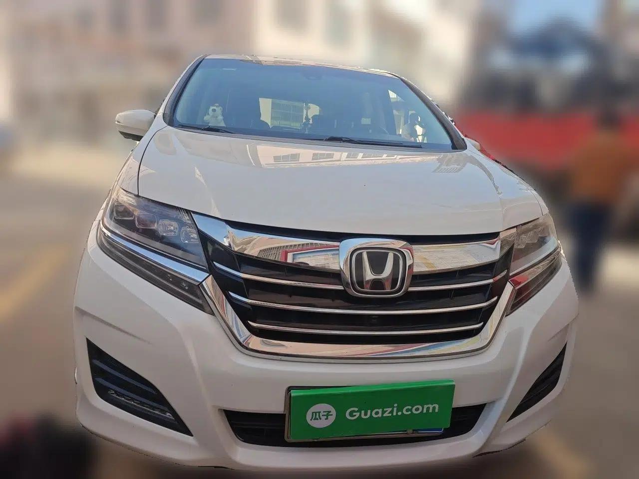 Honda Elysion 2016 2.4L Supreme Edition — миниатюра 2