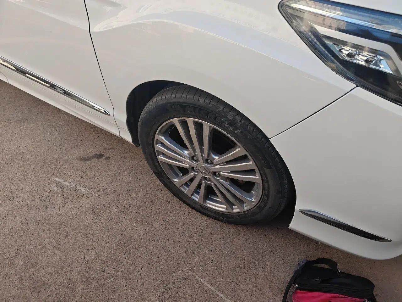 Honda Elysion 2016 2.4L Supreme Edition — миниатюра 8