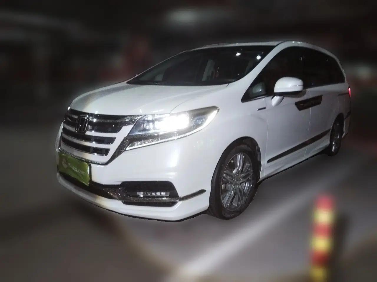 Honda Elysion 2019 2.0L Hybrid Luxury Edition — миниатюра 1