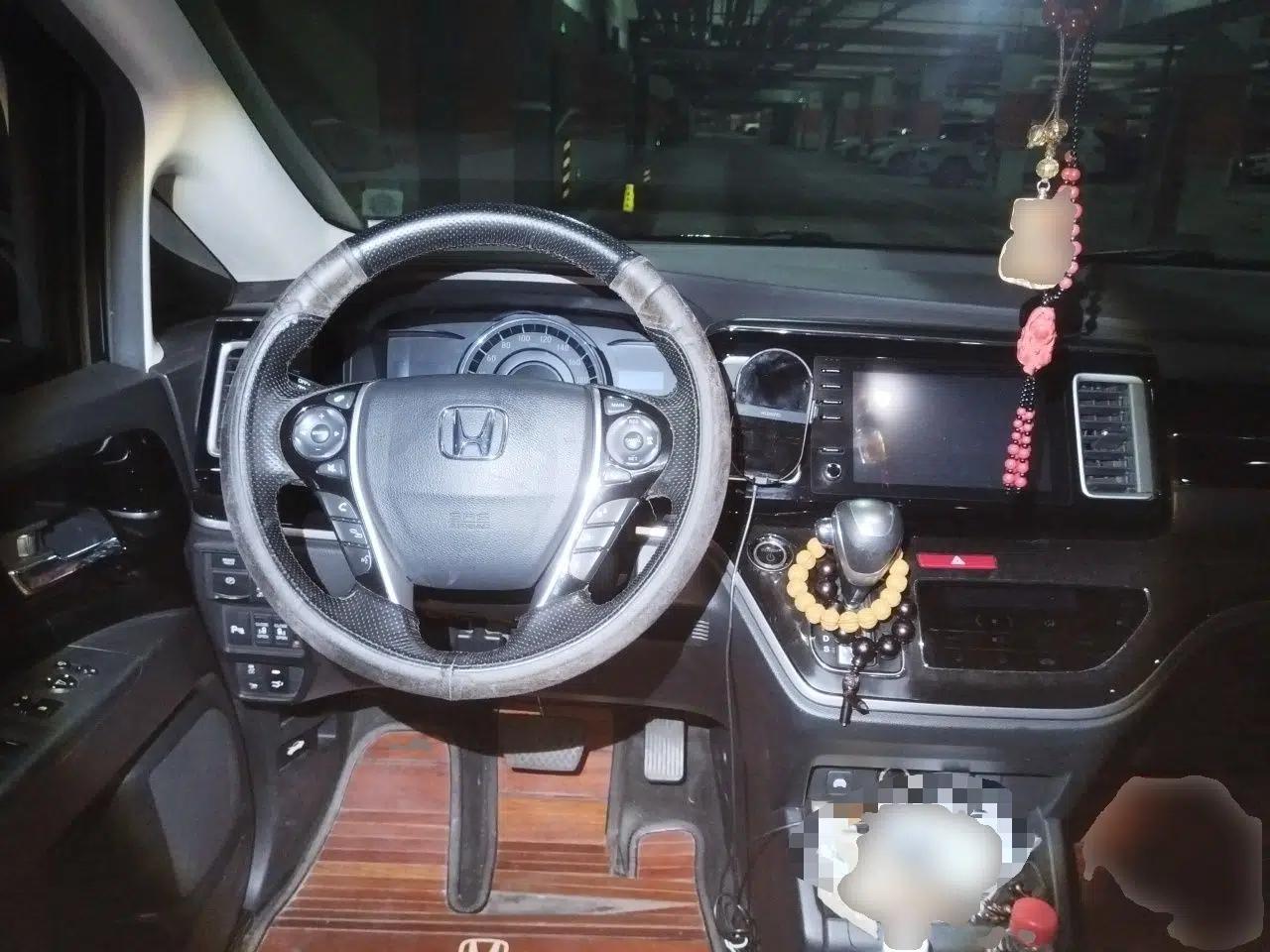 Honda Elysion 2019 2.0L Hybrid Luxury Edition — миниатюра 11