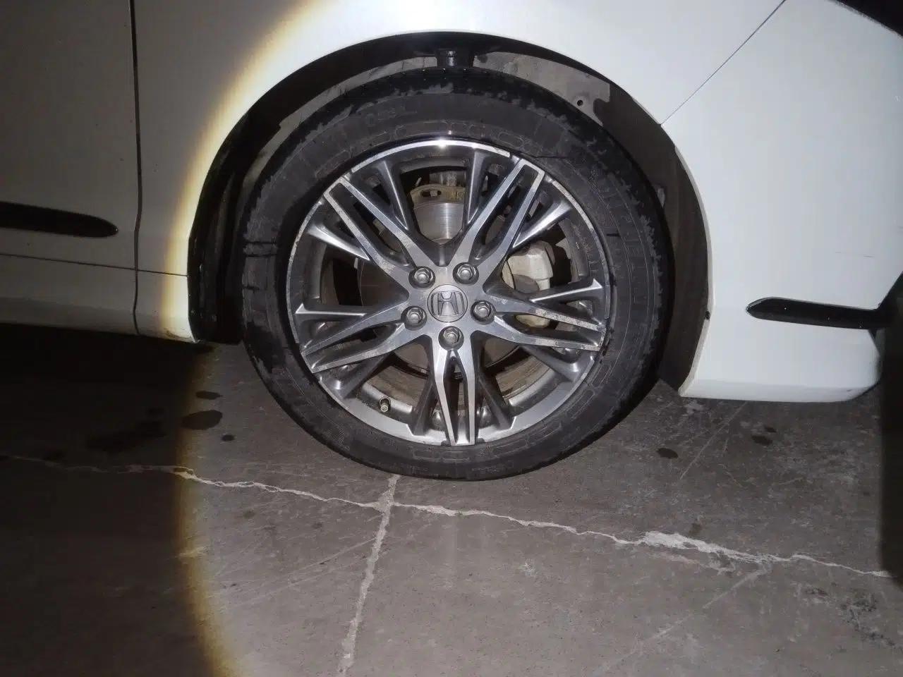 Honda Elysion 2019 2.0L Hybrid Luxury Edition — миниатюра 8