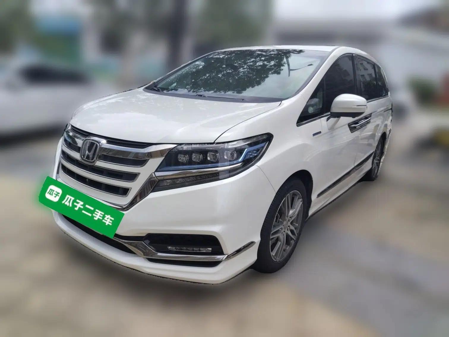 Honda Elysion 2019 2.0L Hybrid Luxury Edition — миниатюра 1