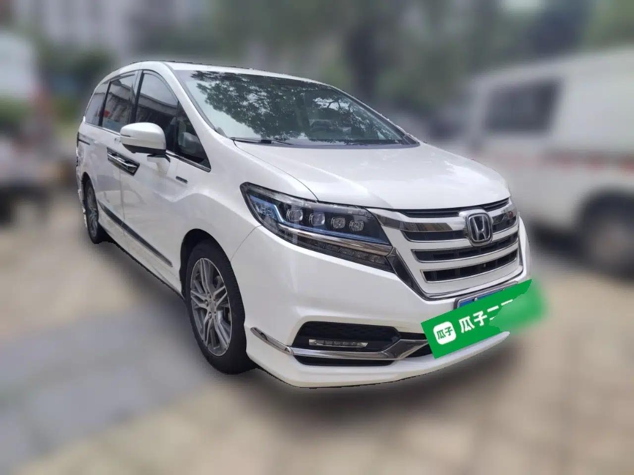Honda Elysion 2019 2.0L Hybrid Luxury Edition — миниатюра 3