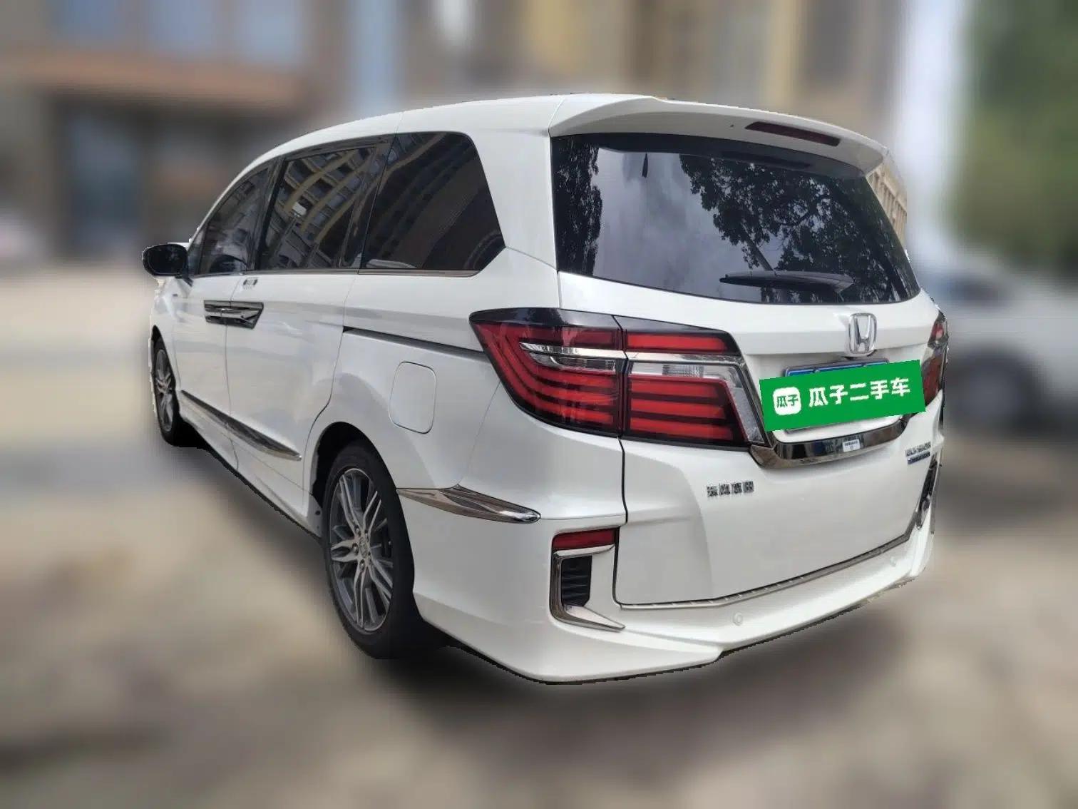 Honda Elysion 2019 2.0L Hybrid Luxury Edition — миниатюра 4