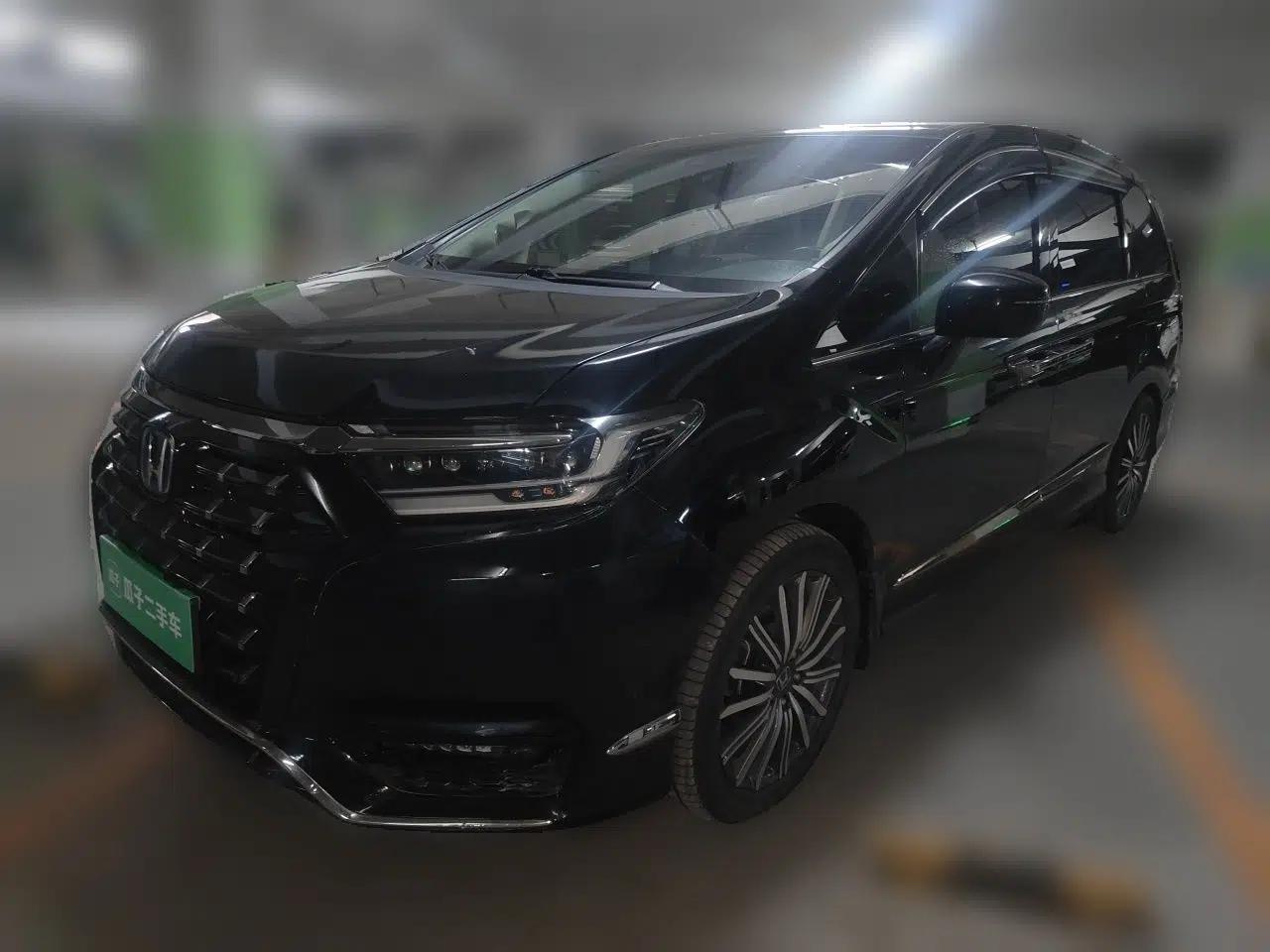 Honda Elysion 2022 2.0L eHEV Luxury Edition — миниатюра 1