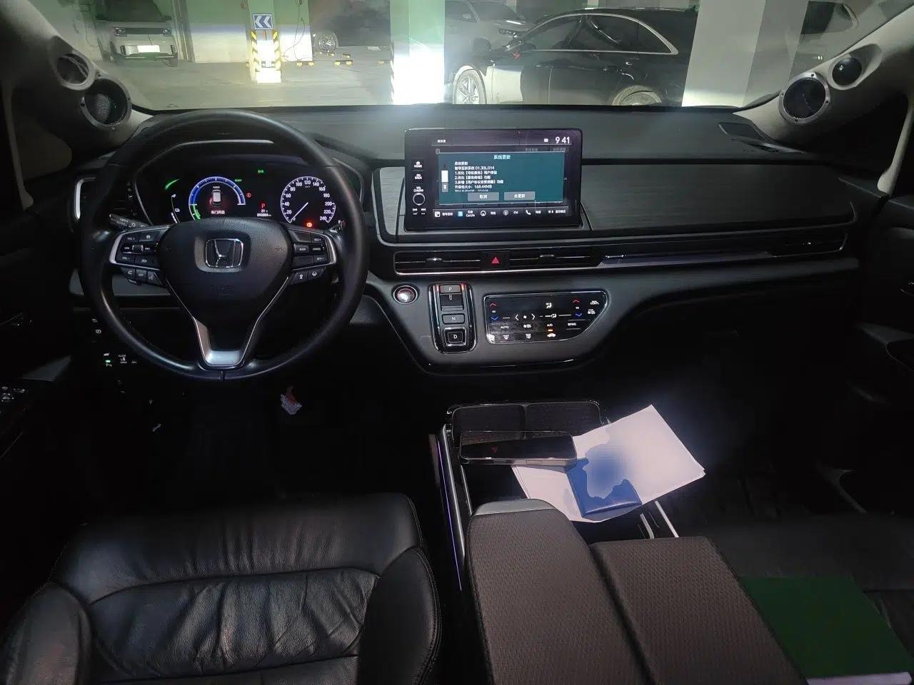 Honda Elysion 2022 2.0L eHEV Luxury Edition — миниатюра 10