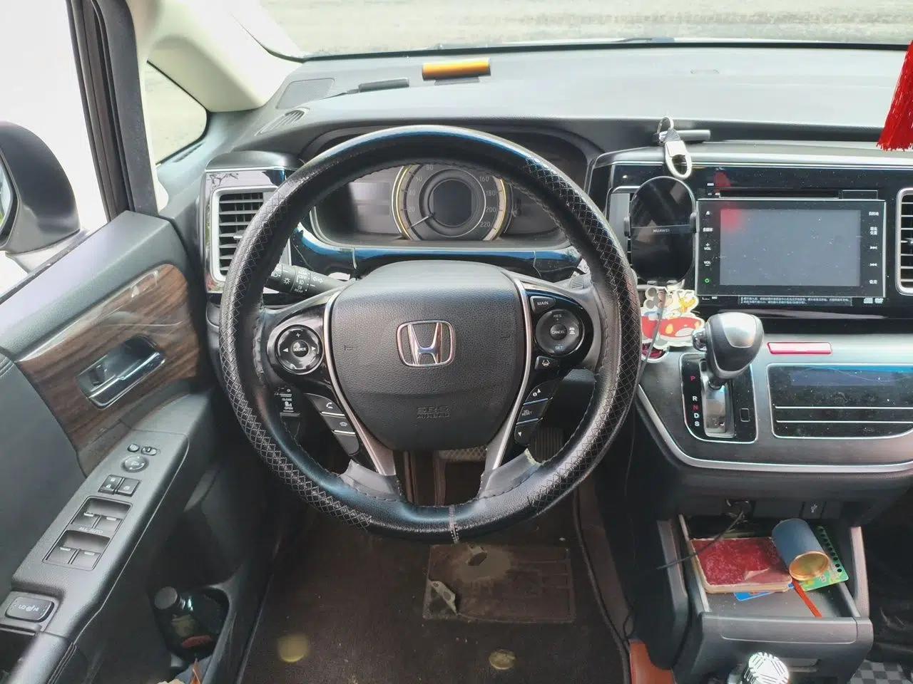 Honda Elysion 2016 2.4L Supreme Edition — миниатюра 11