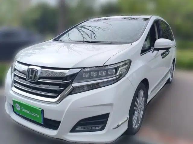 Honda Elysion 2016 2.4L Supreme Edition