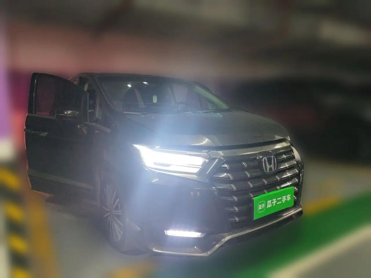 Honda Elysion 2022 2.0L eHEV Luxury First Edition — миниатюра 3