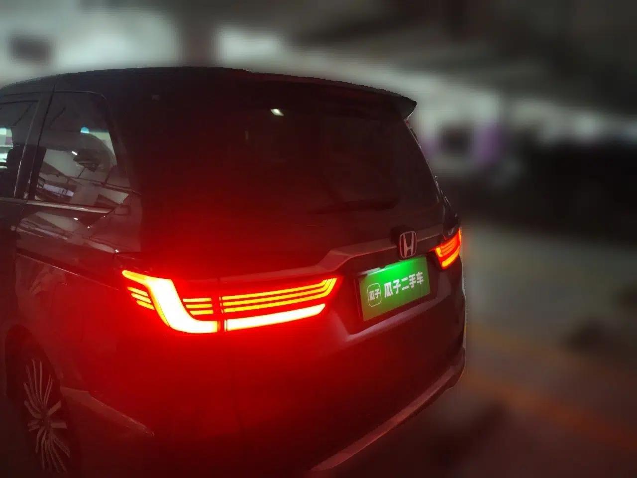 Honda Elysion 2022 2.0L eHEV Luxury First Edition — миниатюра 4