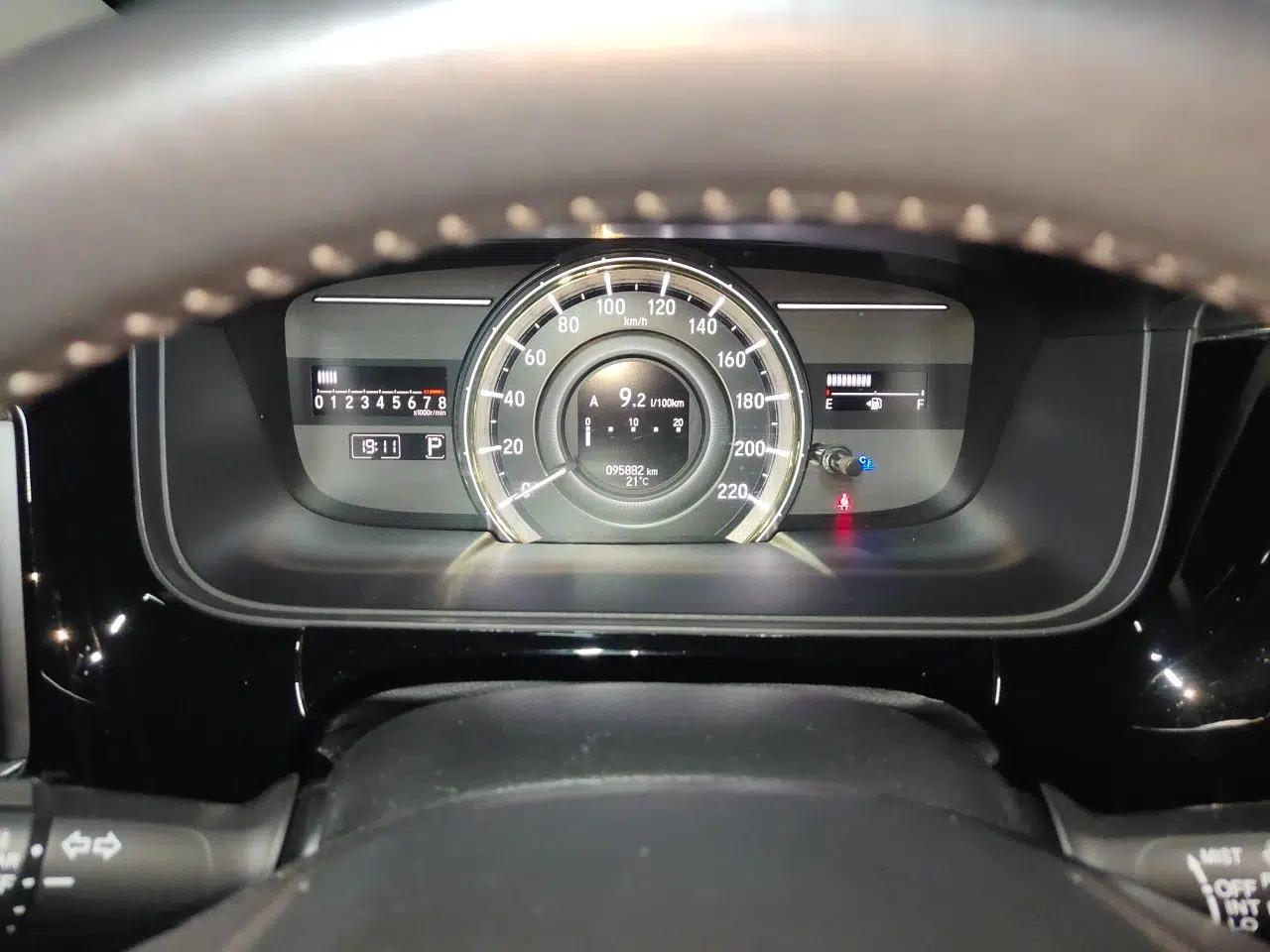 Honda Elysion 2016 2.4L Luxury Edition — миниатюра 12