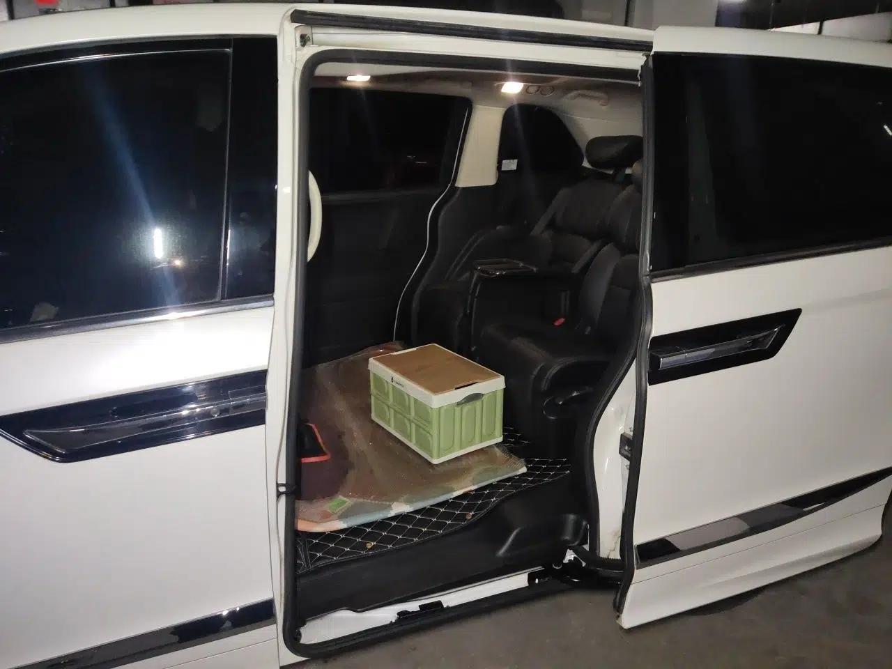 Honda Elysion 2016 2.4L Luxury Edition — миниатюра 18