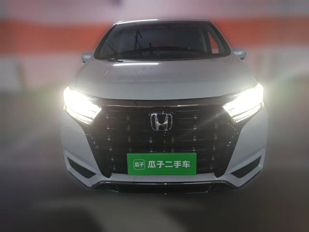 Honda Elysion 2024 2.0L eHEV Luxury Edition — миниатюра 2