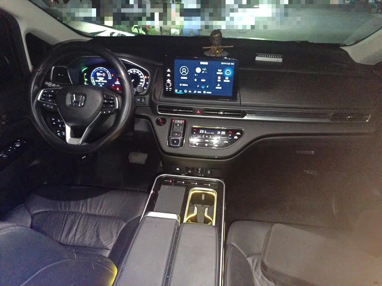 Honda Elysion 2024 2.0L eHEV Luxury Edition — миниатюра 10