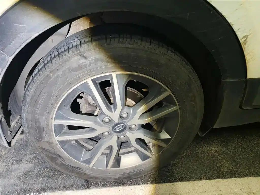 Beijing Hyundai ix25 2017 1.4T Automatic Intelligent Model — миниатюра 4