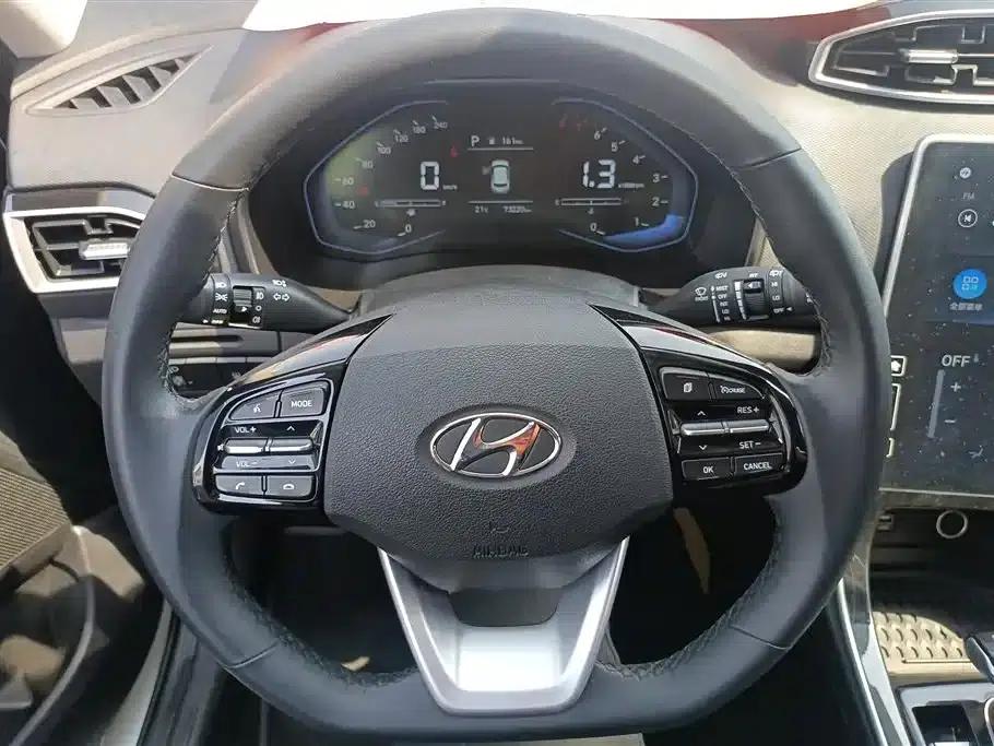 Beijing Hyundai ix25 2020 1.5L CVT GLS Smart Edition — миниатюра 15