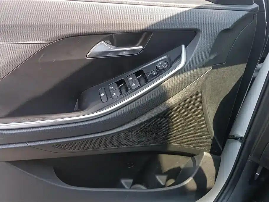 Beijing Hyundai ix25 2020 1.5L CVT GLS Smart Edition — миниатюра 7