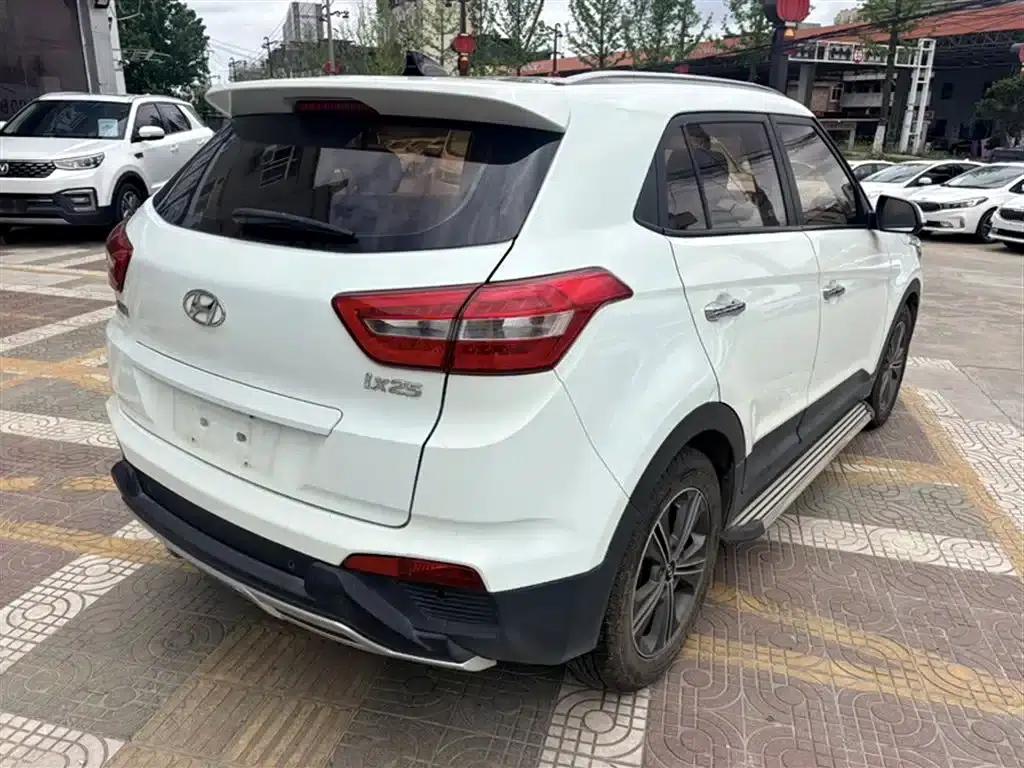 Beijing Hyundai ix25 2015 1.6L Automatic 2WD Premium DLX — миниатюра 14