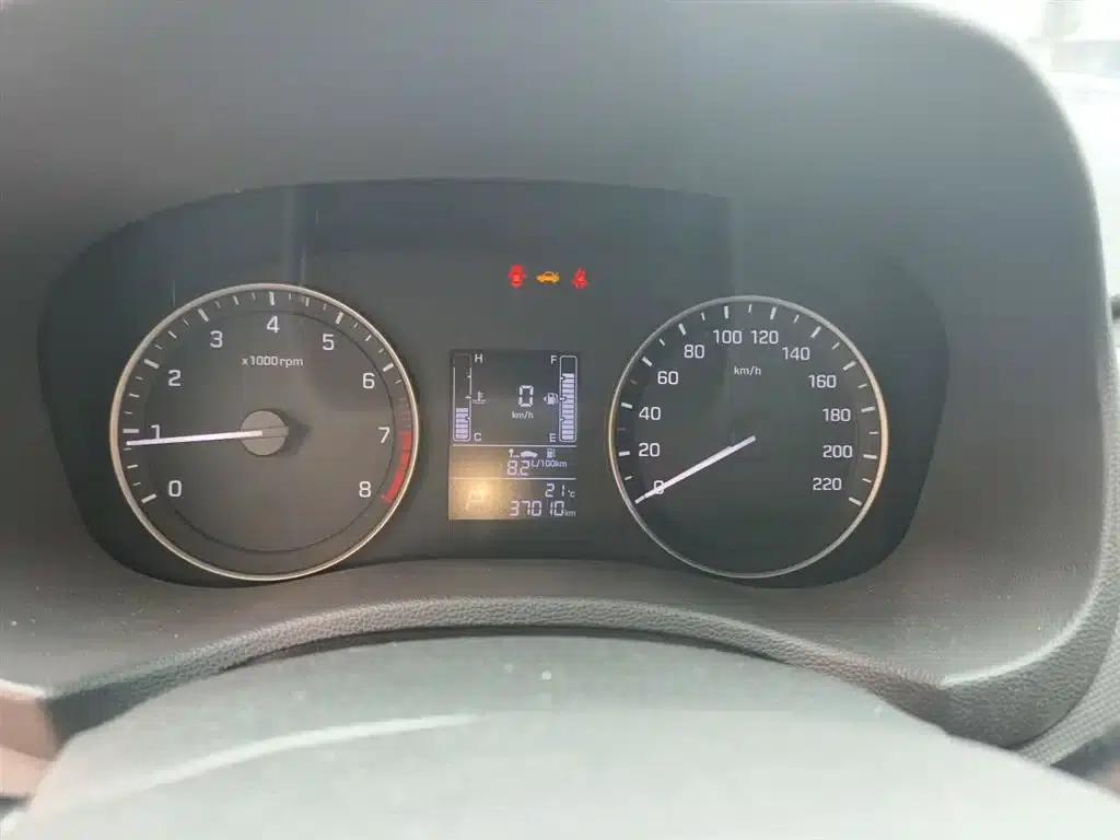Beijing Hyundai ix25 2015 1.6L Automatic 2WD Premium DLX — миниатюра 8