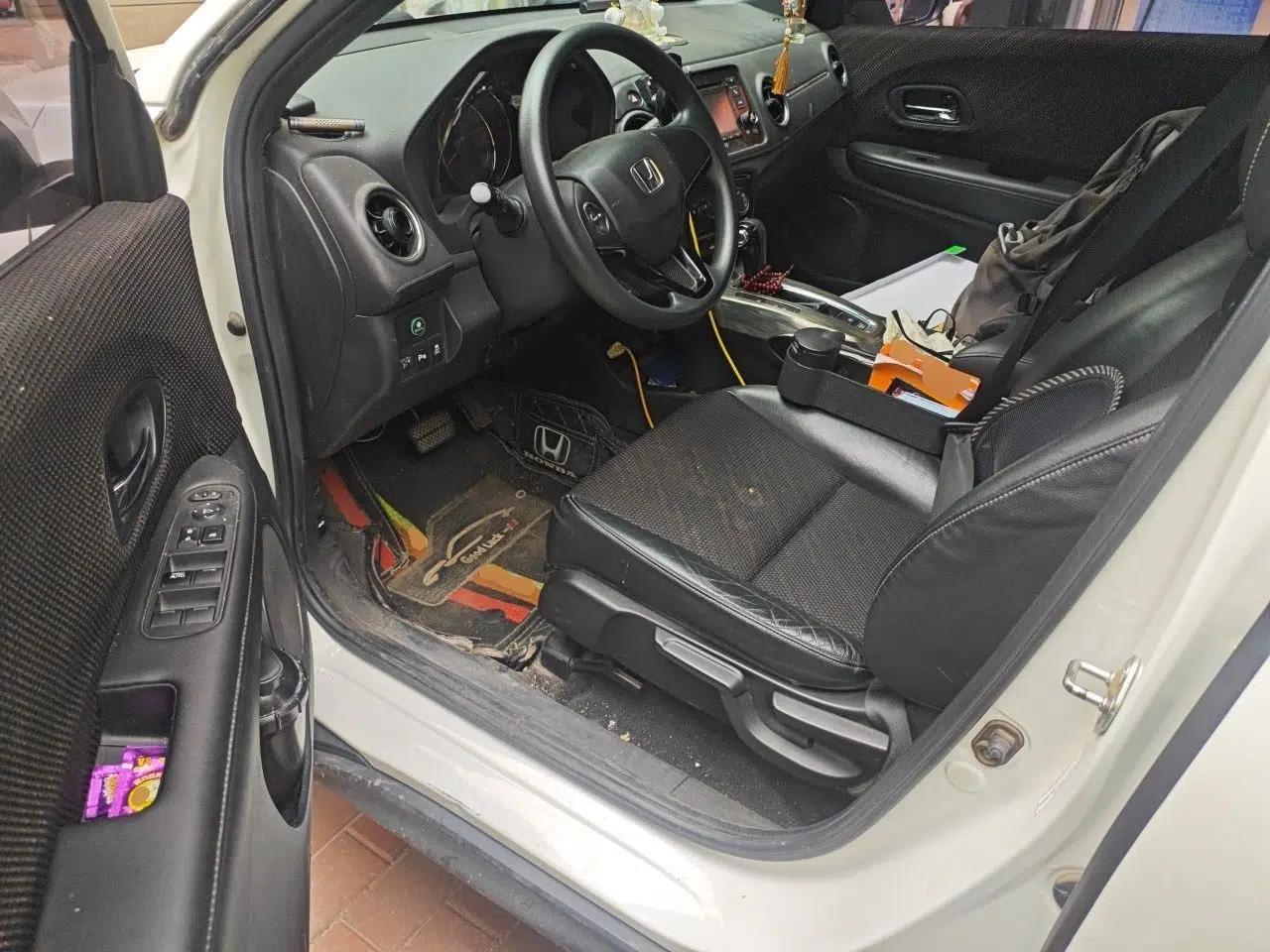 Honda XR-V 2017 1.5L LXi CVT Classic Edition — миниатюра 17