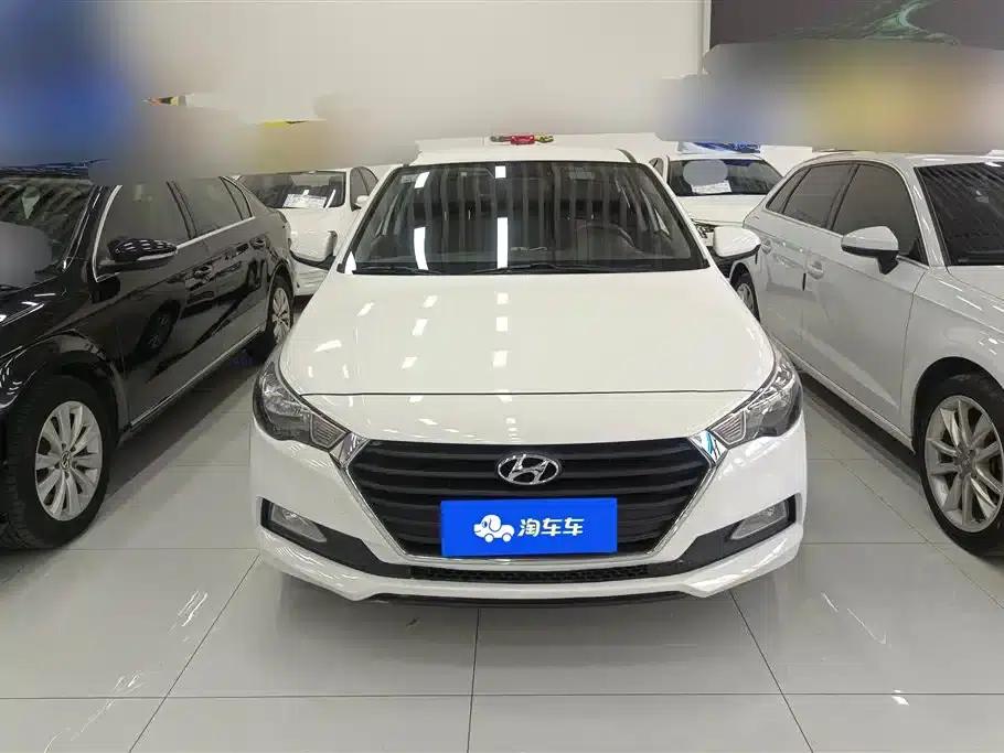 2016 Hyundai Verna 1.4L Automatic Sport — миниатюра 2