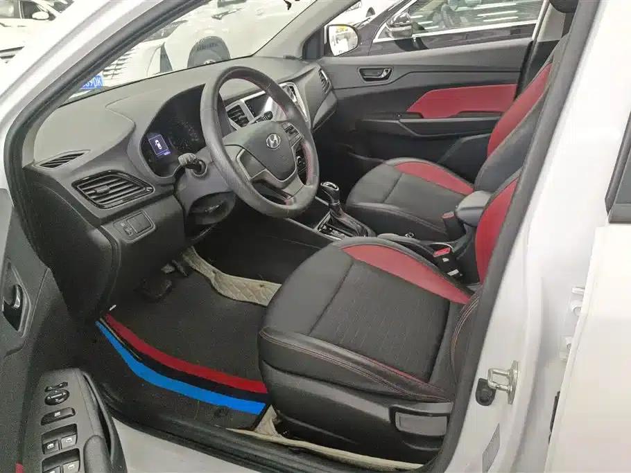 2016 Hyundai Verna 1.4L Automatic Sport — миниатюра 9