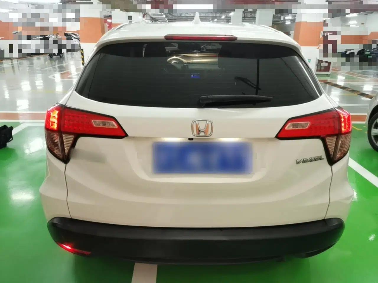 Honda Vezel 2017 1.5L CVT 2WD Comfort Model — миниатюра 5