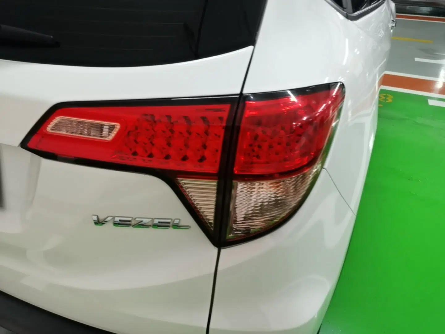 Honda Vezel 2017 1.5L CVT 2WD Comfort Model — миниатюра 7