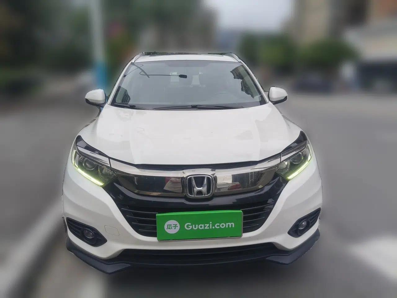 Honda Vezel 2020 1.5L CVT Pioneer Edition — миниатюра 2