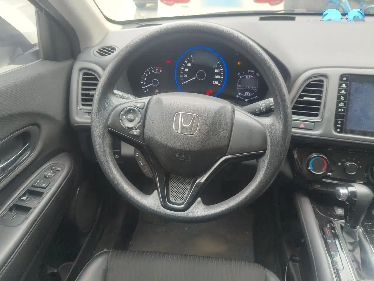 Honda Vezel 2020 1.5L CVT Pioneer Edition — миниатюра 11