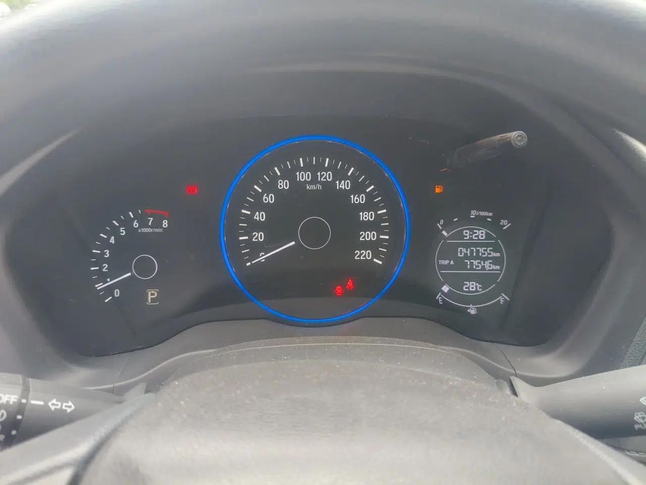 Honda Vezel 2020 1.5L CVT Pioneer Edition — миниатюра 12